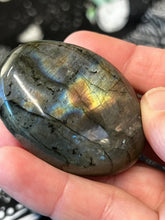 Load image into Gallery viewer, Shape Shifter Labradorite Palm Stone 🌈⚡️