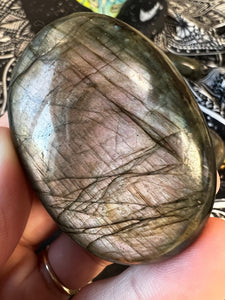 Sunset Labradorite Palm Stone 🌈⚡️