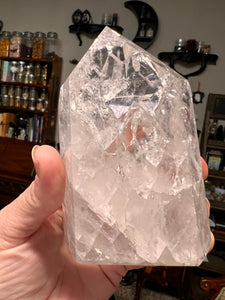 Crackle Quartz Tower