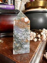 Load image into Gallery viewer, Moss Agate Tower