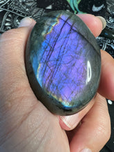 Load image into Gallery viewer, Mermaid Labradorite Palm Stone 🌈⚡️