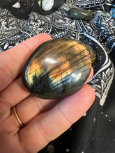 Load image into Gallery viewer, Sunset Labradorite Palm Stone 🌈⚡️