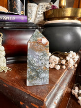 Load image into Gallery viewer, Moss Agate Tower