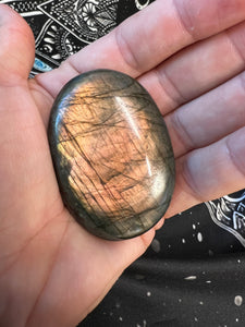 Sunset Labradorite Palm Stone 🌈⚡️