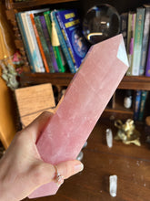 Load image into Gallery viewer, Rose Quartz Tower 1.2 kg